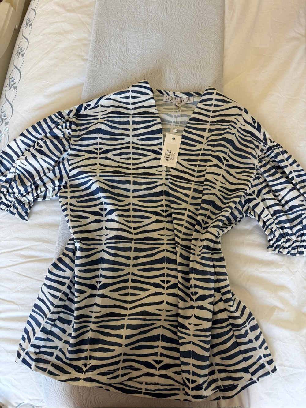 Brooke Wright Women’s Puff Tunic in Navy and White